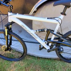 FSX1 GRAVITY MOUNTAIN BIKE