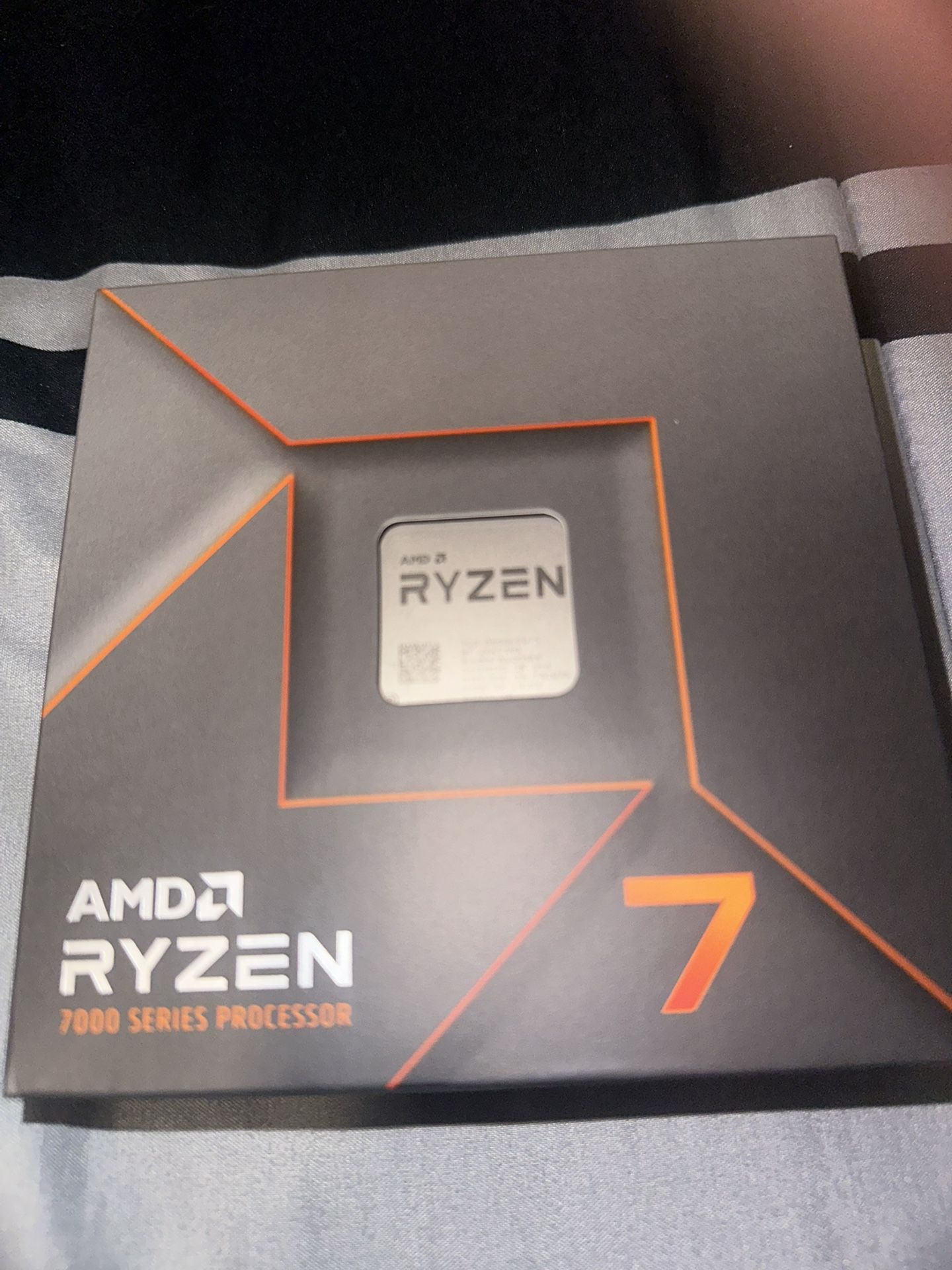 RYZEN 7 3700x (READ DESC)