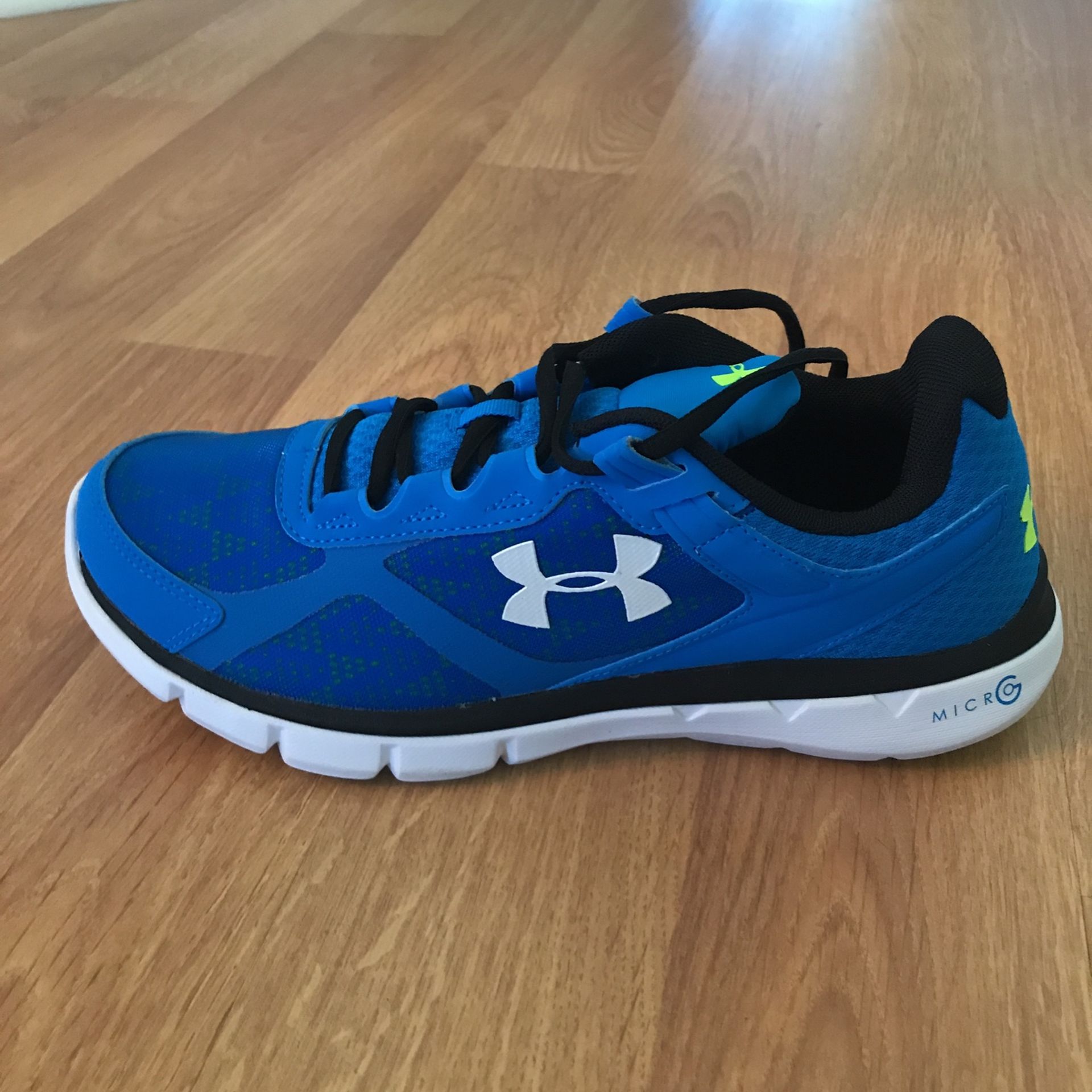 Under Armor Sneakers