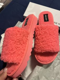 Nine West • Vibrant Pink Fuzzy Slides • 7M