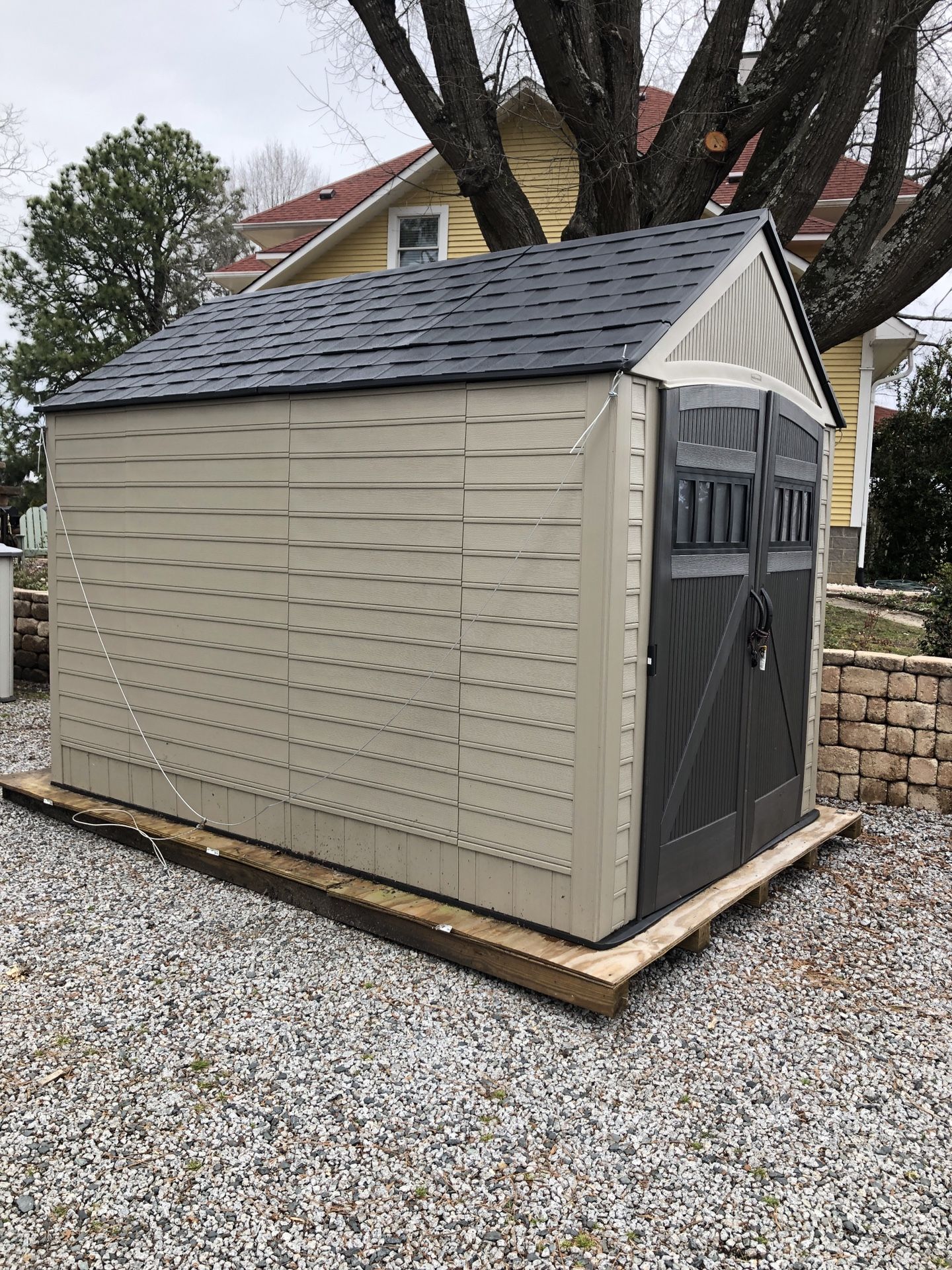 Rubbermaid Storage Shed 7x10.5