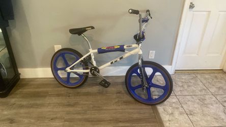 2003-2005 GT BMX Performer Bike Clean lot’s upgrades Fun