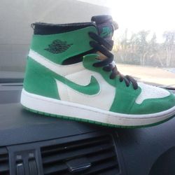 Air Jordan 1 OG Lucky Green  🍀