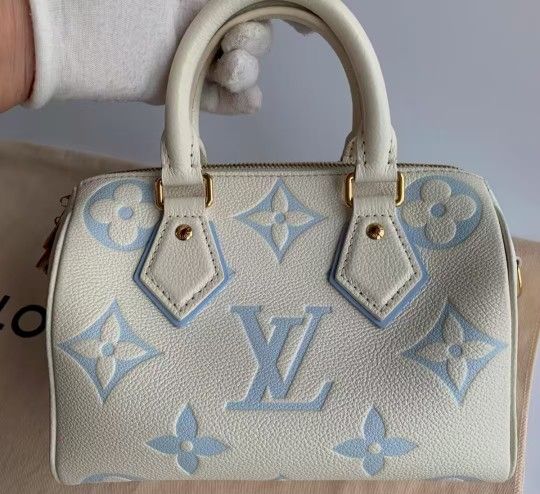 Louis Vuitton Speedy