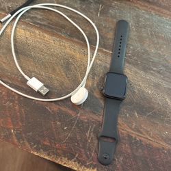 Apple Watch SE 