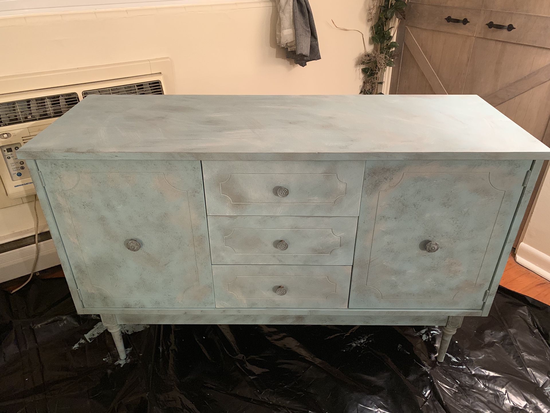 Hand painted original console / buffet table