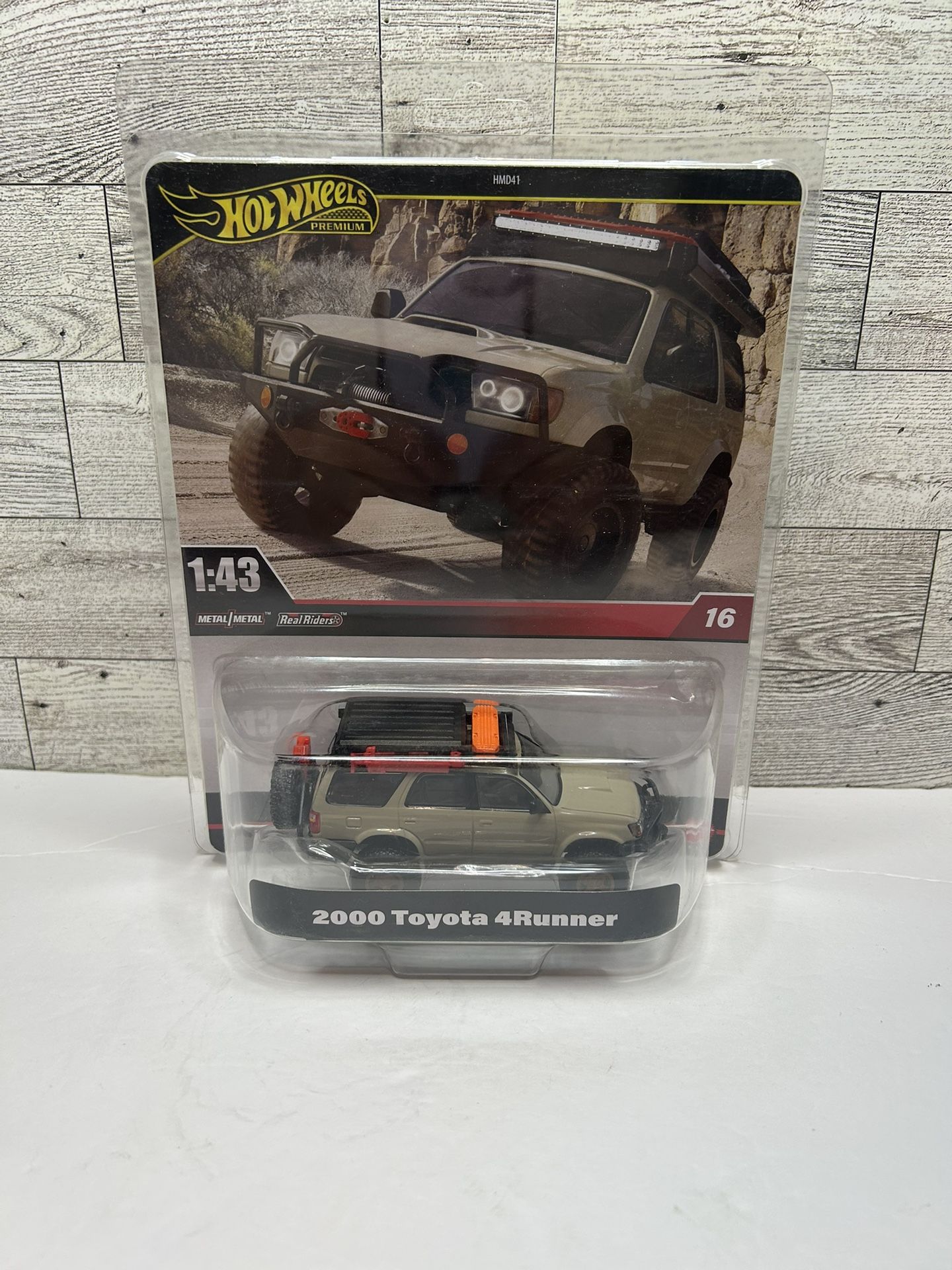 Hot Wheels Premium Beige ‘2000 Toyota 4Runner Truck • Die Cast Metal • Made in China Scale 1:43 Metal / Metal Real Riders