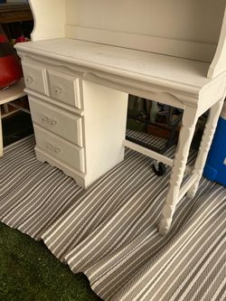 White Wood Desk with Drawers