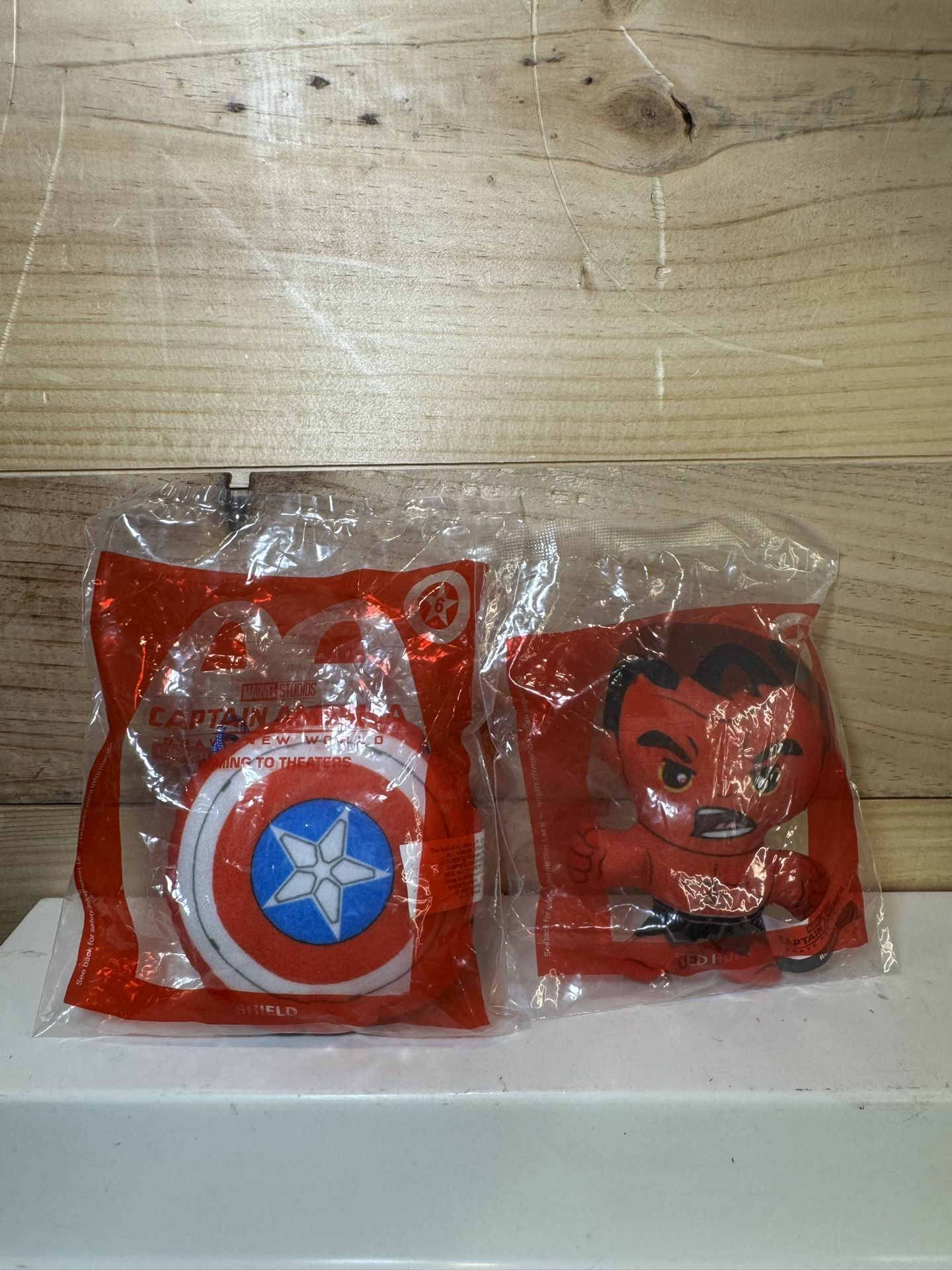 McDonalds Captain America Brave New World toys Hulk & Captain America Shield