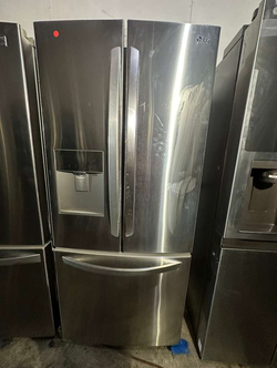 Deal: LG Stainless French Door Refrigerator w/ Water Dispenser