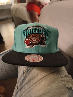 Mitchell & Ness Vancouver Grizzlies Snapback Hat