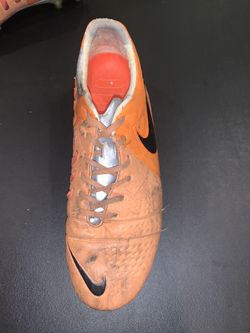 Nike ctr size 11 top