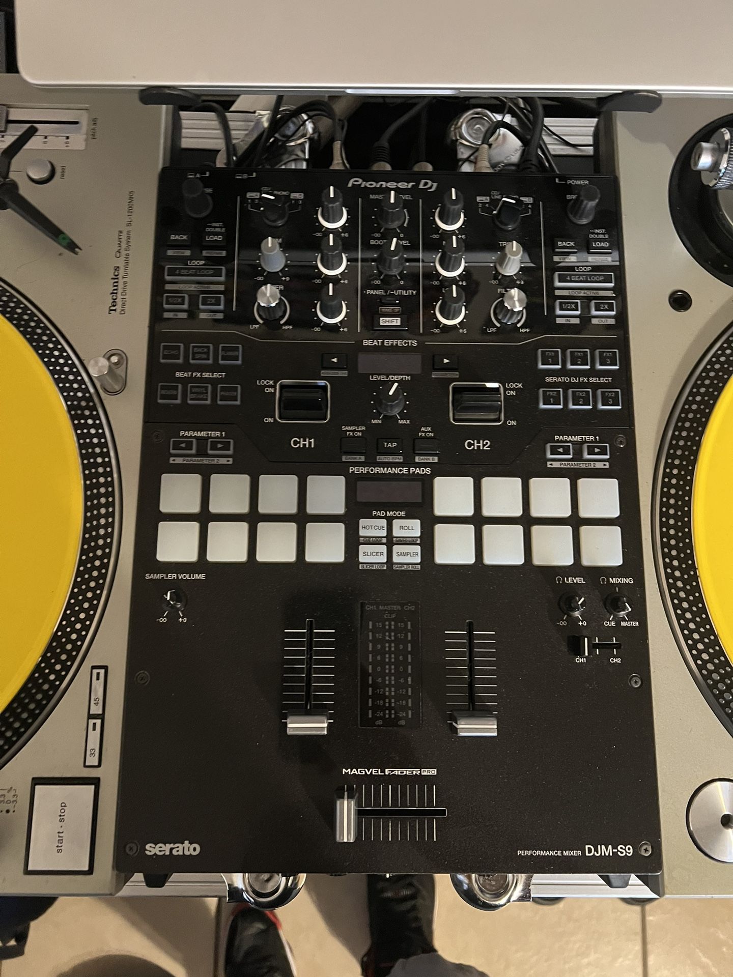 Pioneer DJM S9 Mixer