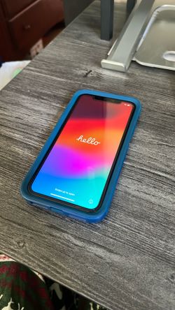 iPhone XR w/ NEW Otterbox+Screen Protector