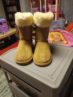 Lamo Girls Bow Boots