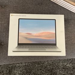 Microsoft Surface Laptop Go