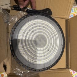 300watt high bay led lights UFO brand new $60 each firm  I have 10 available awesome for shops 