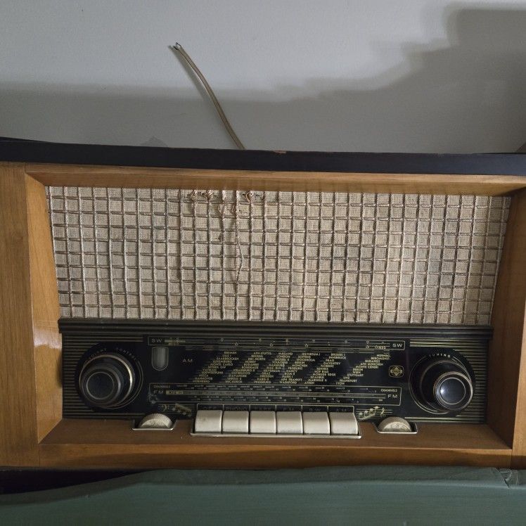 Antique Radio 