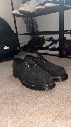 Dr. Martens Ramsey Derby (creeper style) size: 11 M
