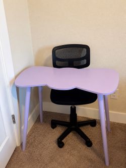 Kids desk