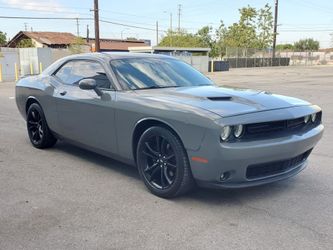 2018 Dodge Challenger SXT Clean Title