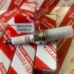 Spark Plugs For Tacoma 05-15 Tundra 05-11 Fj Cruiser 07-10 4runner 03-09 See All Pictures For Fitment, I Also Do Diagnose And Repair Ablo Espanol