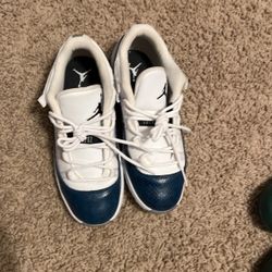 Jordan 11s 