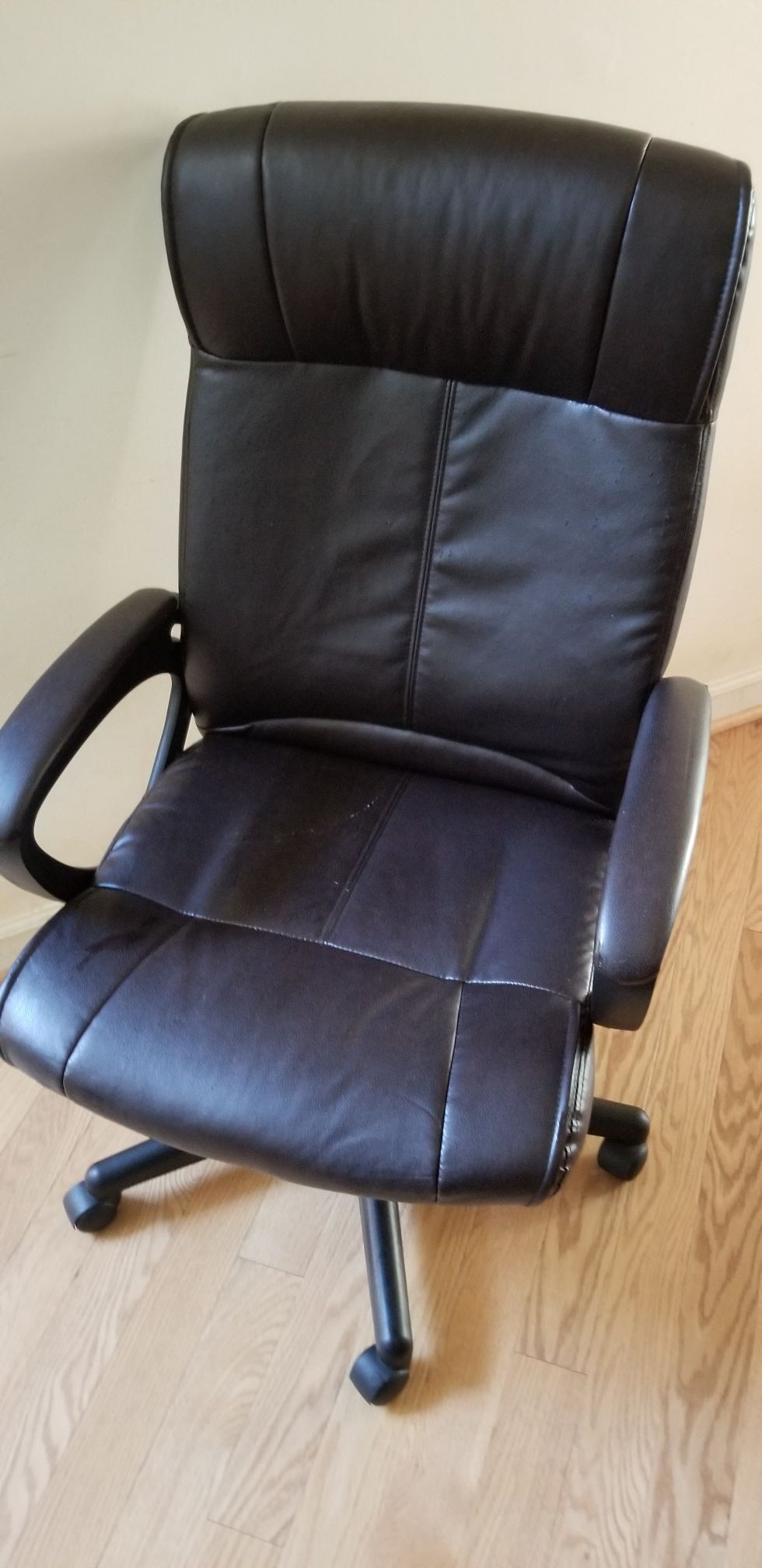 Leather ergonomic desk chair