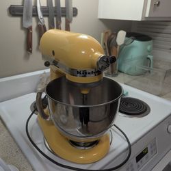Kitchenaid Mixer Yellow  5qt