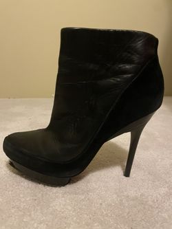 Badgley Mischka Booties SZ 7
