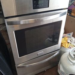 24" Gas Frigidaire Single Oven Stainless Steel