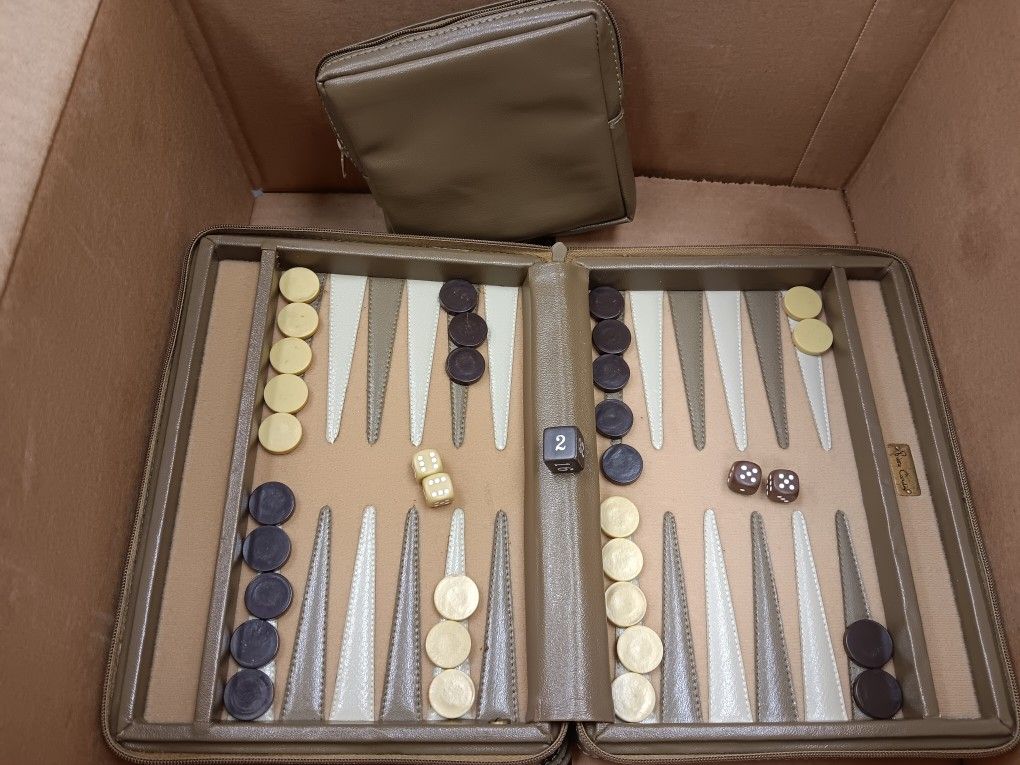 Pierre Cardin Backgammon Set