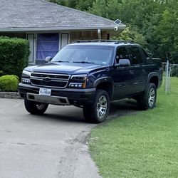 04 Chevy Avalanche 