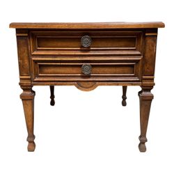 Traditional 1-Drawer Wood Side Table / Nightstand