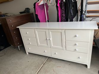 Dresser, 8 Drawer