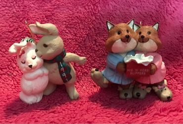 Hallmark 1991 Under Mistletoe Bunny Kiss & 1993 His ‘n’ Hers Slippers Christmas Tree Ornaments Like NEW!