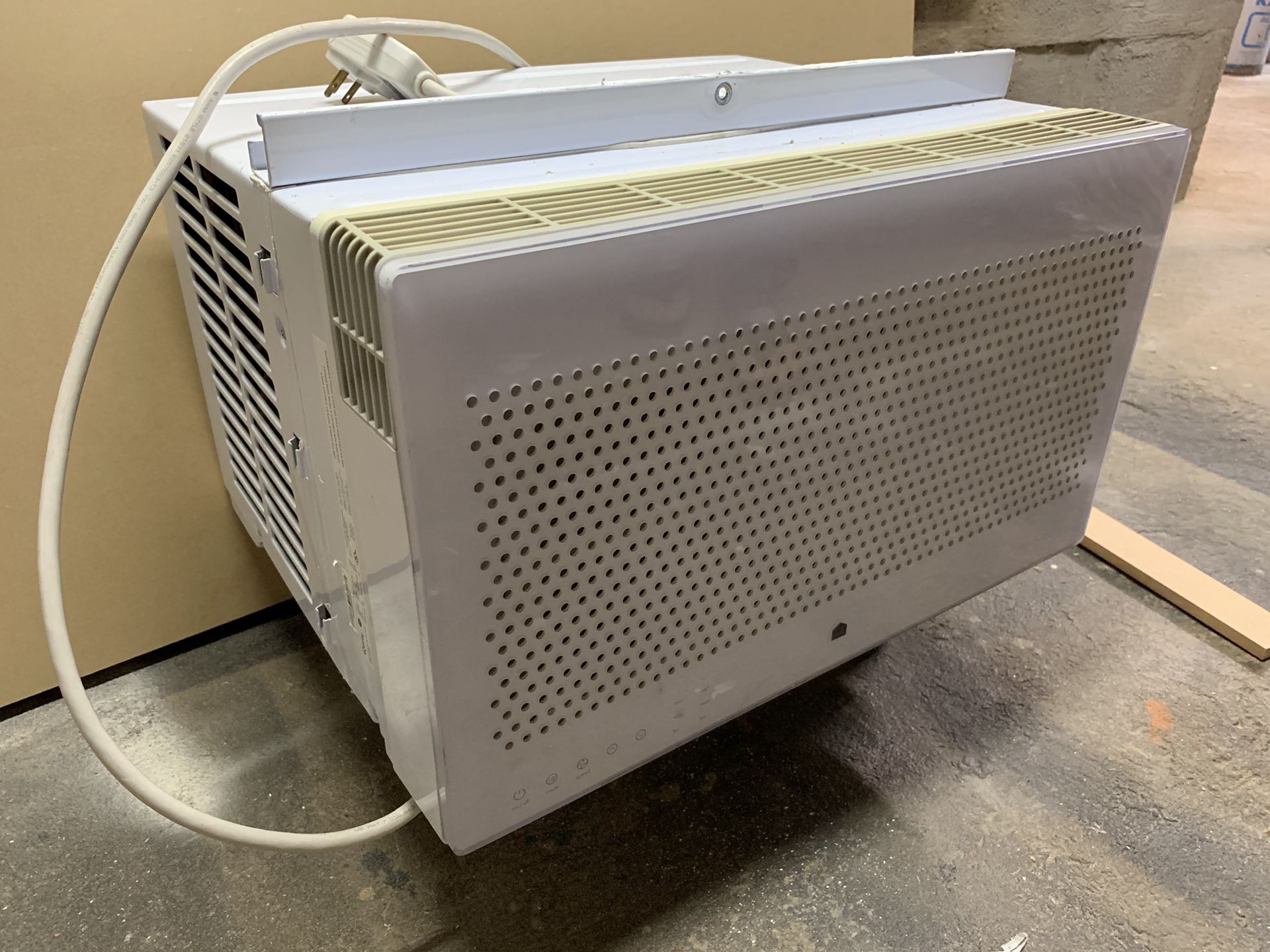 8000 BTU Smart Air Conditioner Quirky + GE Aros Wink