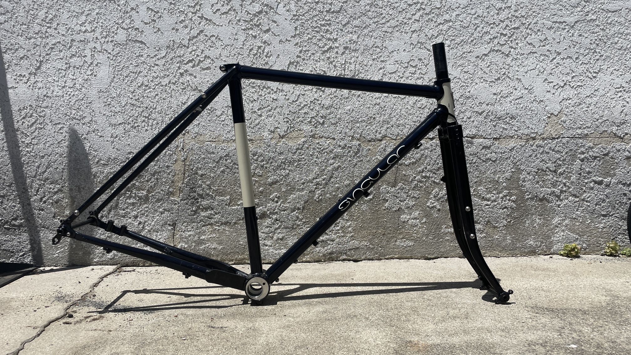 Singular Peregrine Frameset, Size Small