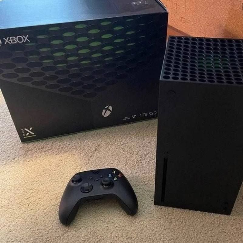 Xbox Series X For Sale. Perfect Condition W/original Everything for Sale in Uppr Marlboro, MD