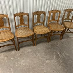 5 Vintage Chairs 