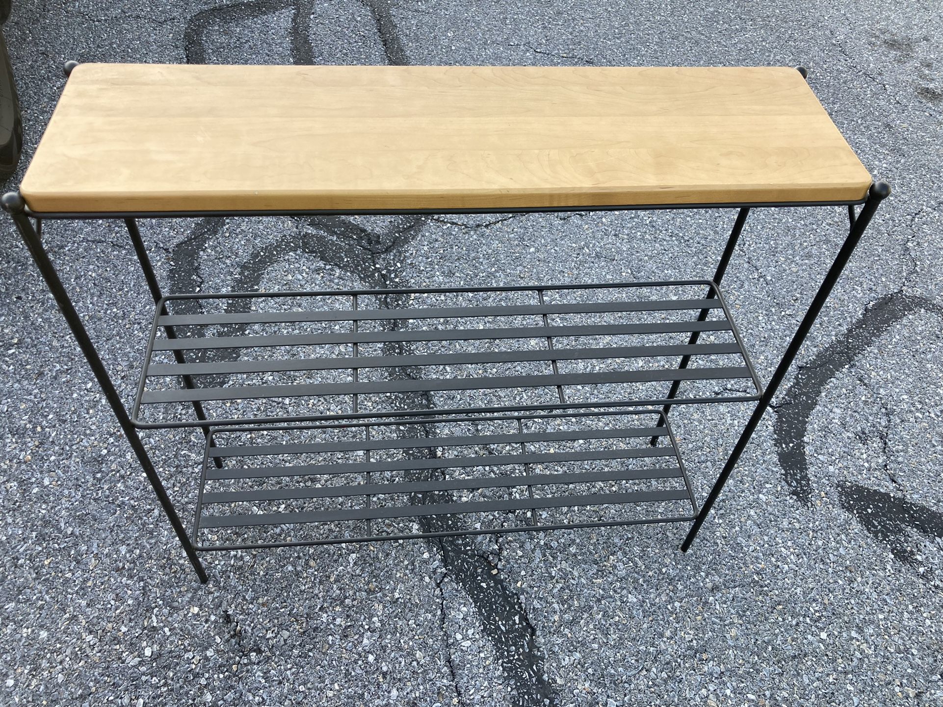 Longaberger Stand