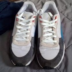 Puma Wild Rider Shoes Size 10 5