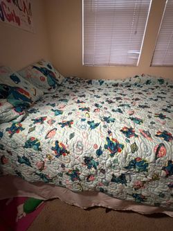 12” Queen foam mattress and base