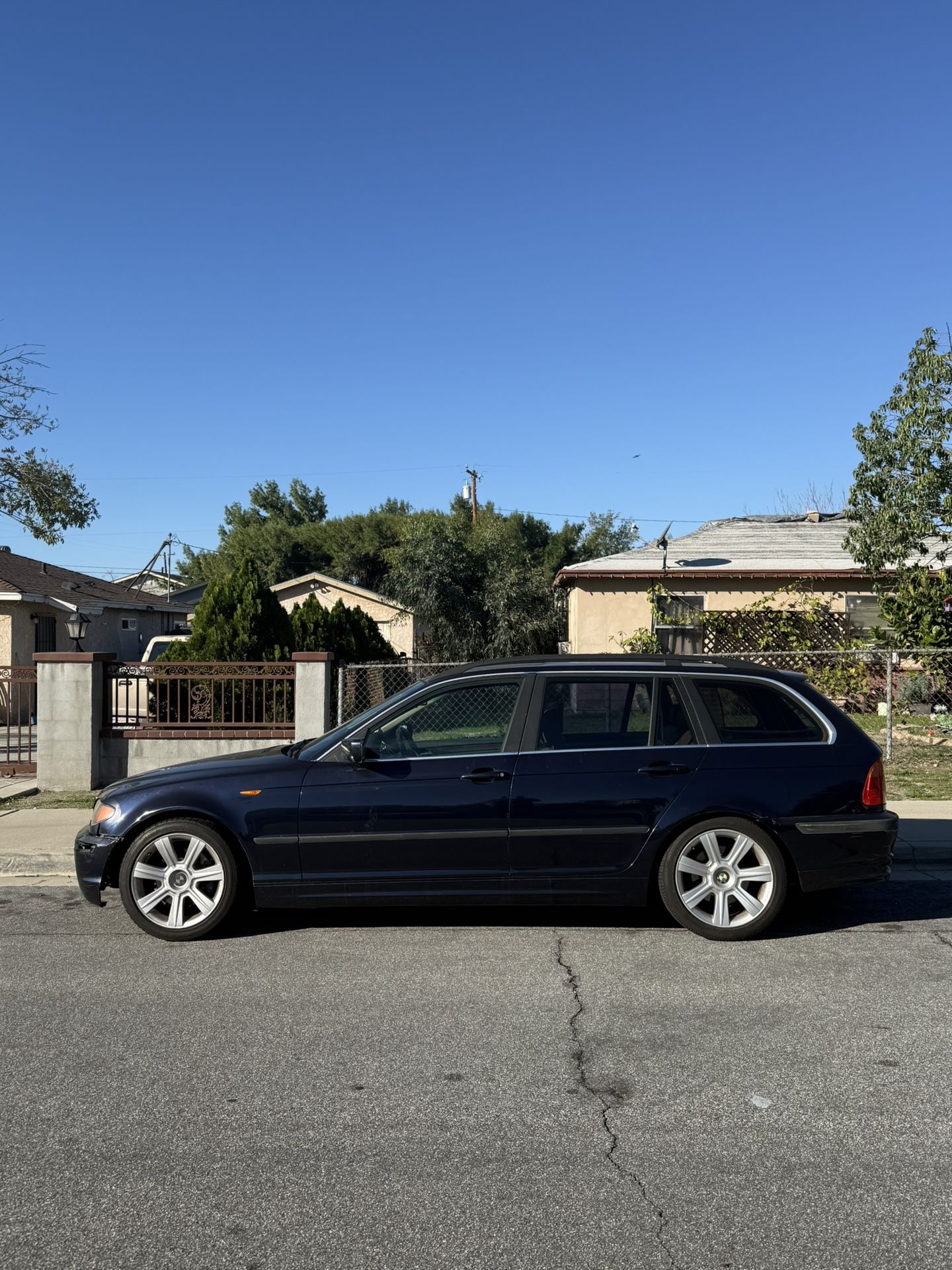 2002 BMW 325i