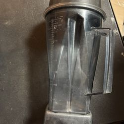 Vitamix ASY172 C Genuine OEM 64oz 2L Pitcher w/ Blade & Lid Replacement