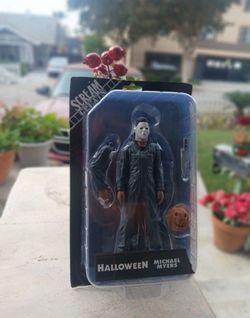 Michael Myers Figures Halloween Bundle