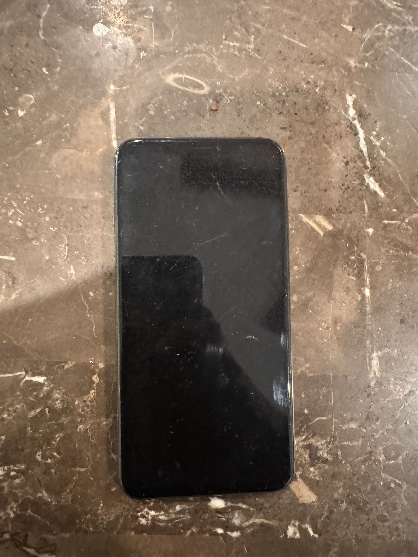 iPhone X Black– Cracked / Parts Only