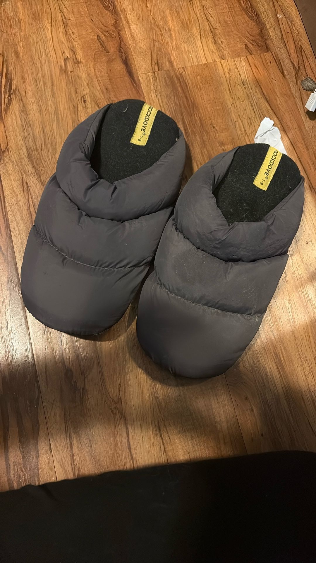 Slipper 3 Dollars