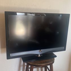 Vizio M-series M320vt 32" 1080p Hd Slim Led Internet Tv (pickup