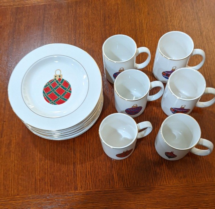 Christmas Dishes NEW 